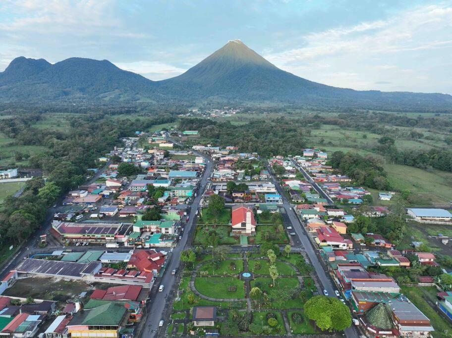 Buganvilia Fortuna Centro * La Fortuna
